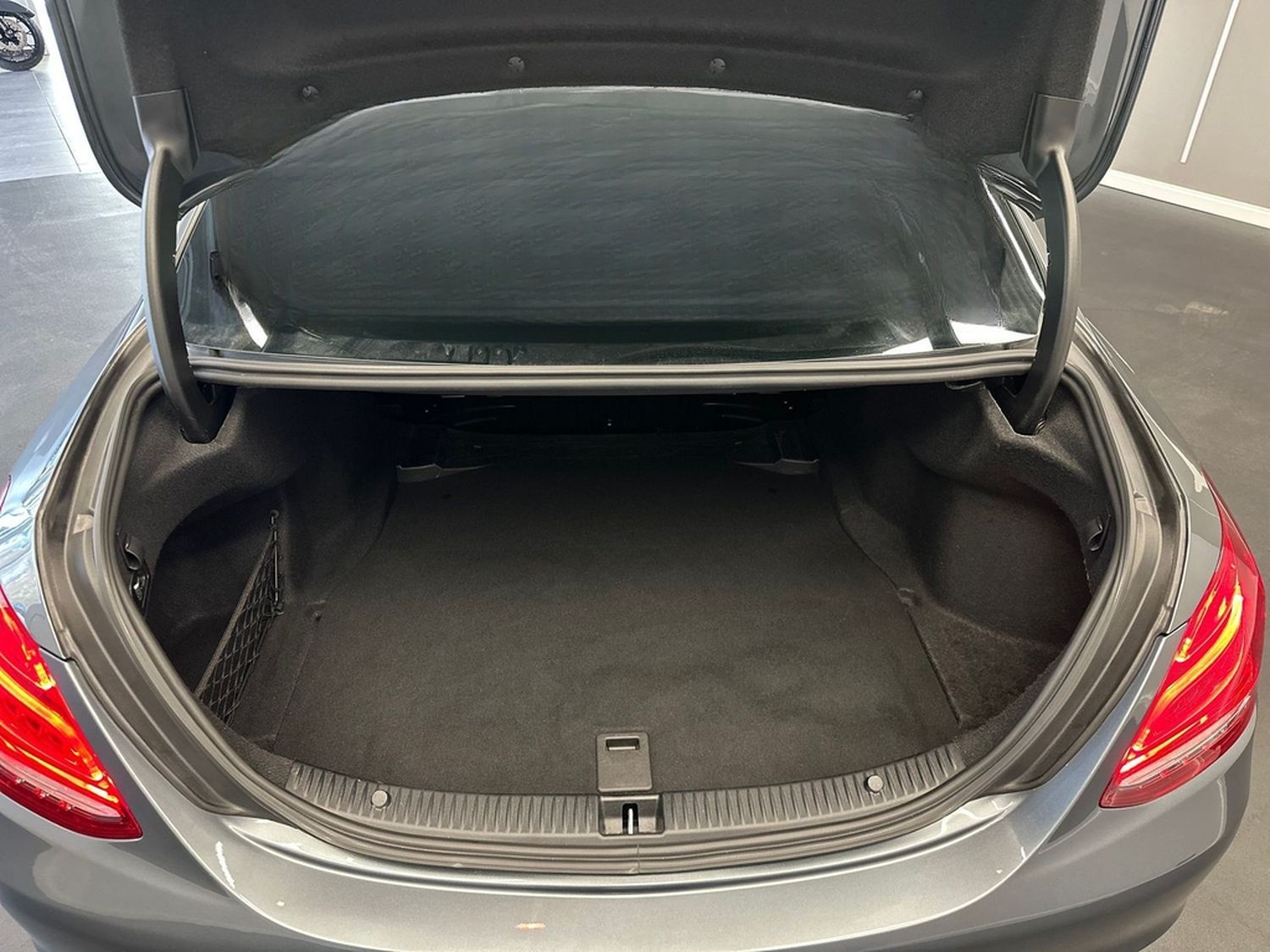 Mercedes-Benz C 200  CGI Exclusive *LED*AHK*TEMP*NAVI* foto 37