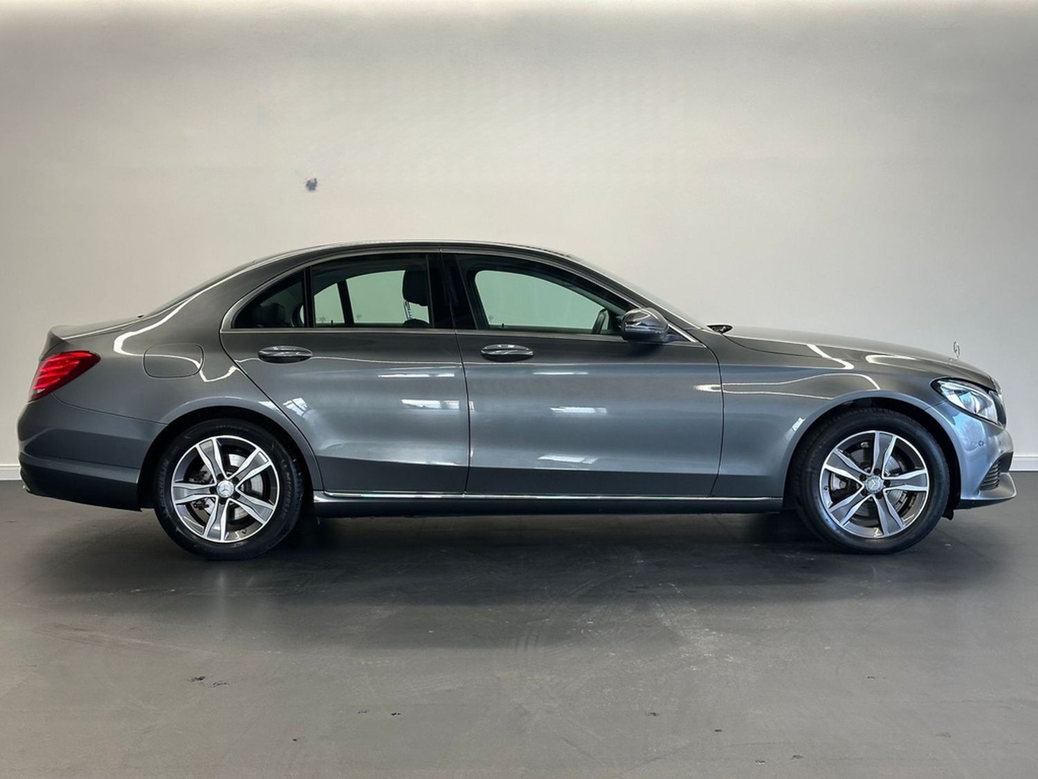 Mercedes-Benz C 200  CGI Exclusive *LED*AHK*TEMP*NAVI* foto 5