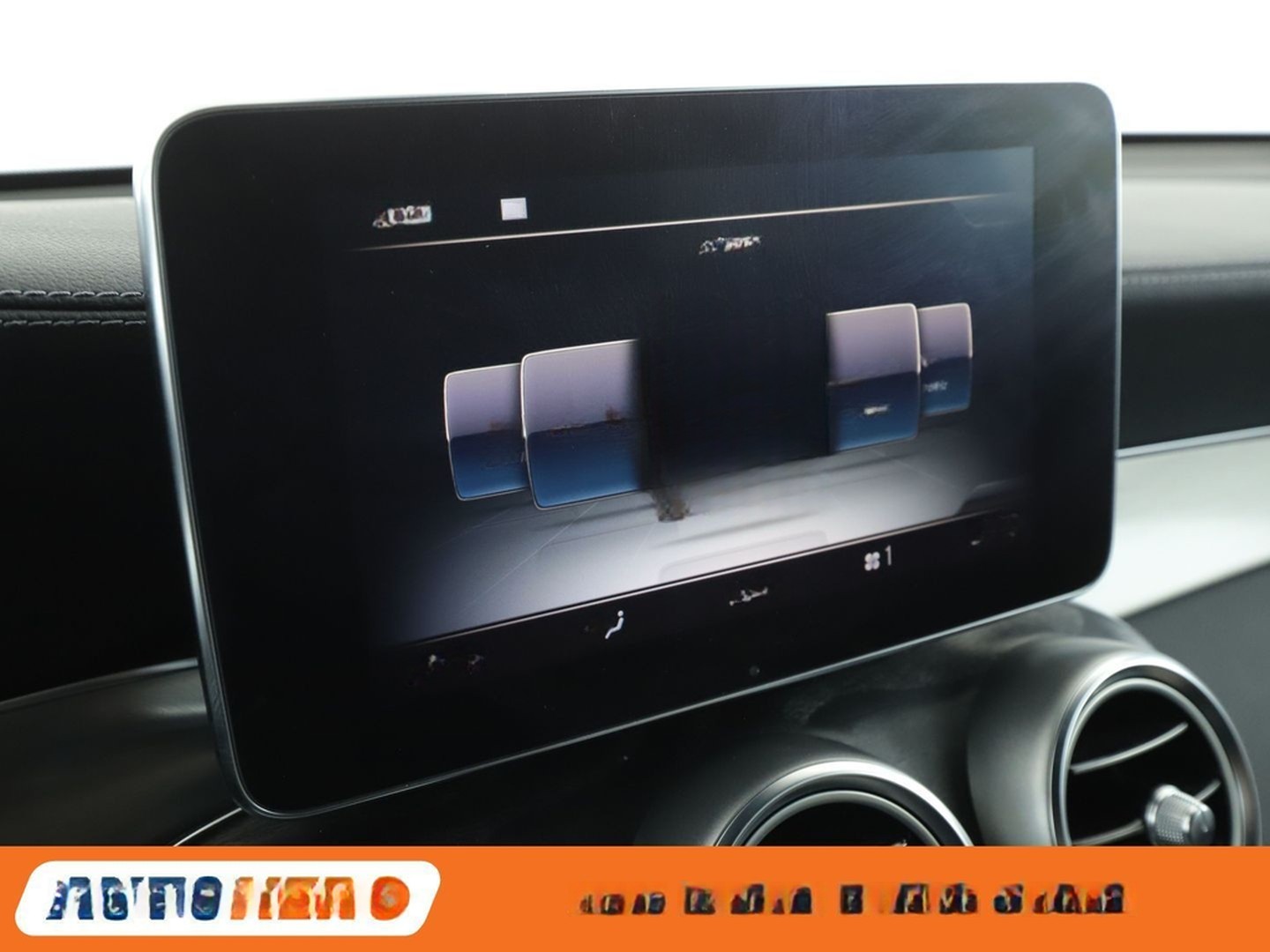 Mercedes-Benz GLC 250 4Matic AMG Line Aut. *DESIGNO*LED*ACC* foto 21