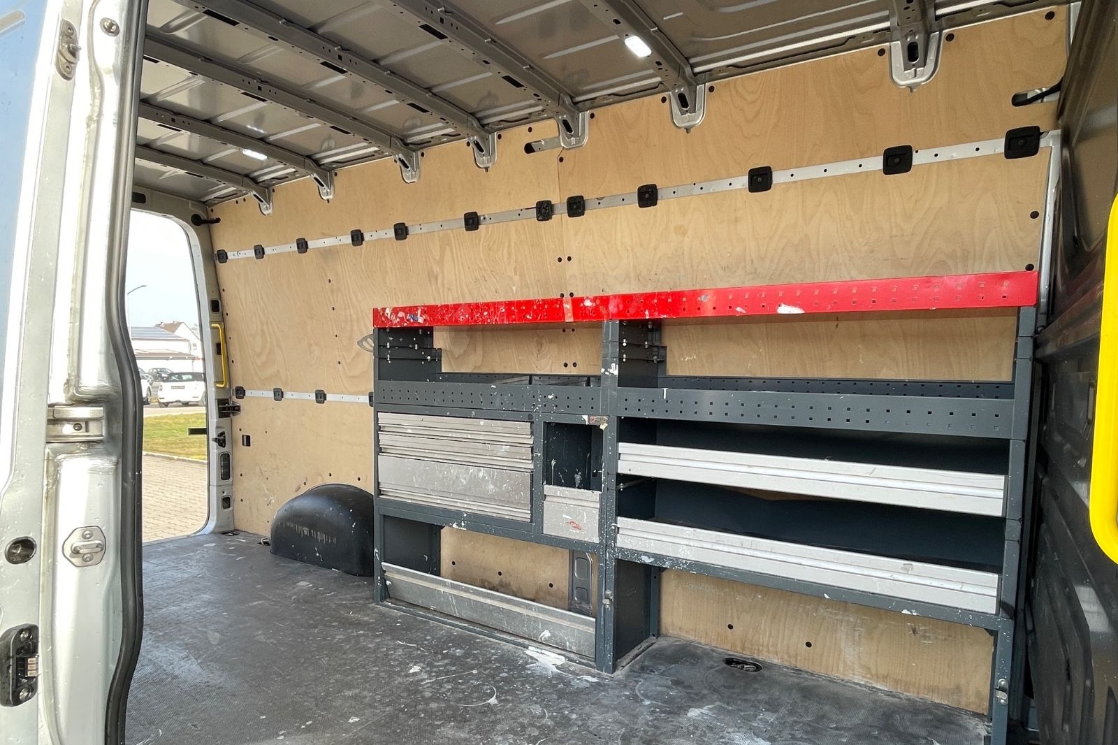 Volkswagen Crafter Kasten Kasten 35 extralang Hochdach FWD foto 16