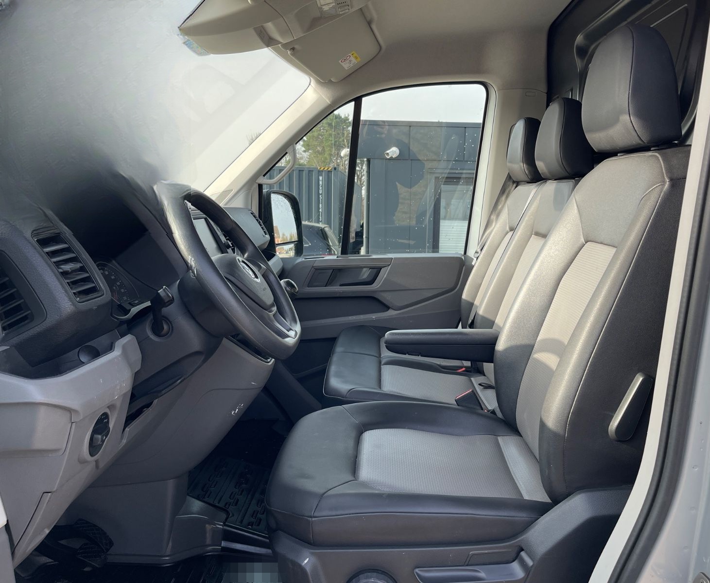 Volkswagen Crafter Kasten Kasten 35 extralang Hochdach FWD foto 10