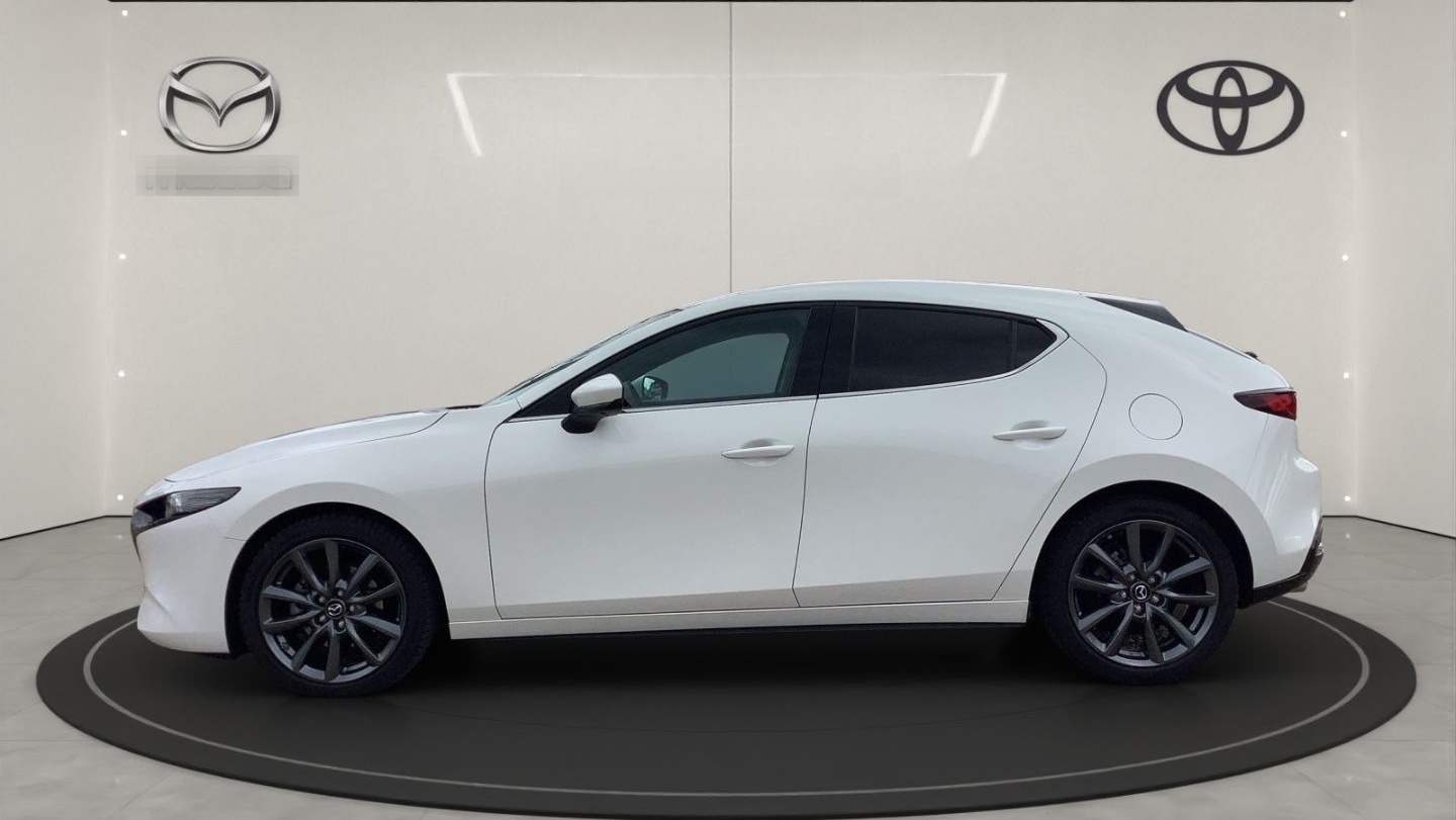 Mazda 3 SKY-G EXCLUSIVE+DESIGN-P+DRI+ASS-P+SOUND-P+GJ- foto 2