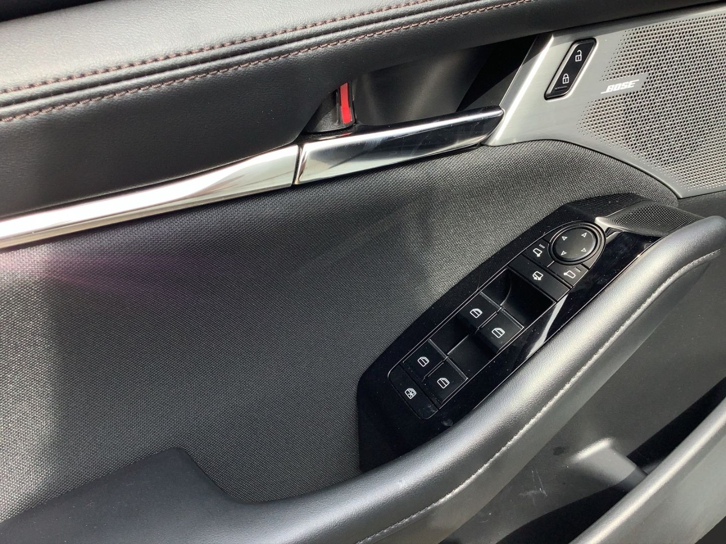 Mazda 3 SKY-G EXCLUSIVE+DESIGN-P+DRI+ASS-P+SOUND-P+GJ- foto 15