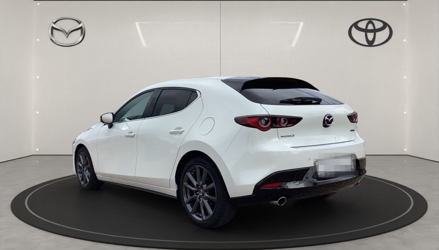Mazda 3 SKY-G EXCLUSIVE+DESIGN-P+DRI+ASS-P+SOUND-P+GJ- foto 3