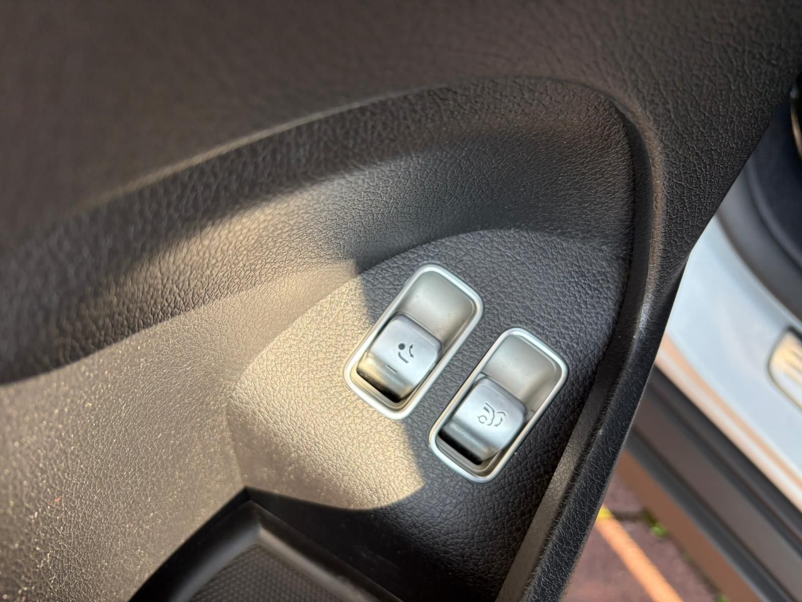 Mercedes-Benz GLE 300 d 4Matic MULTIBEAM MEMORY 360° AMBIENTE foto 25