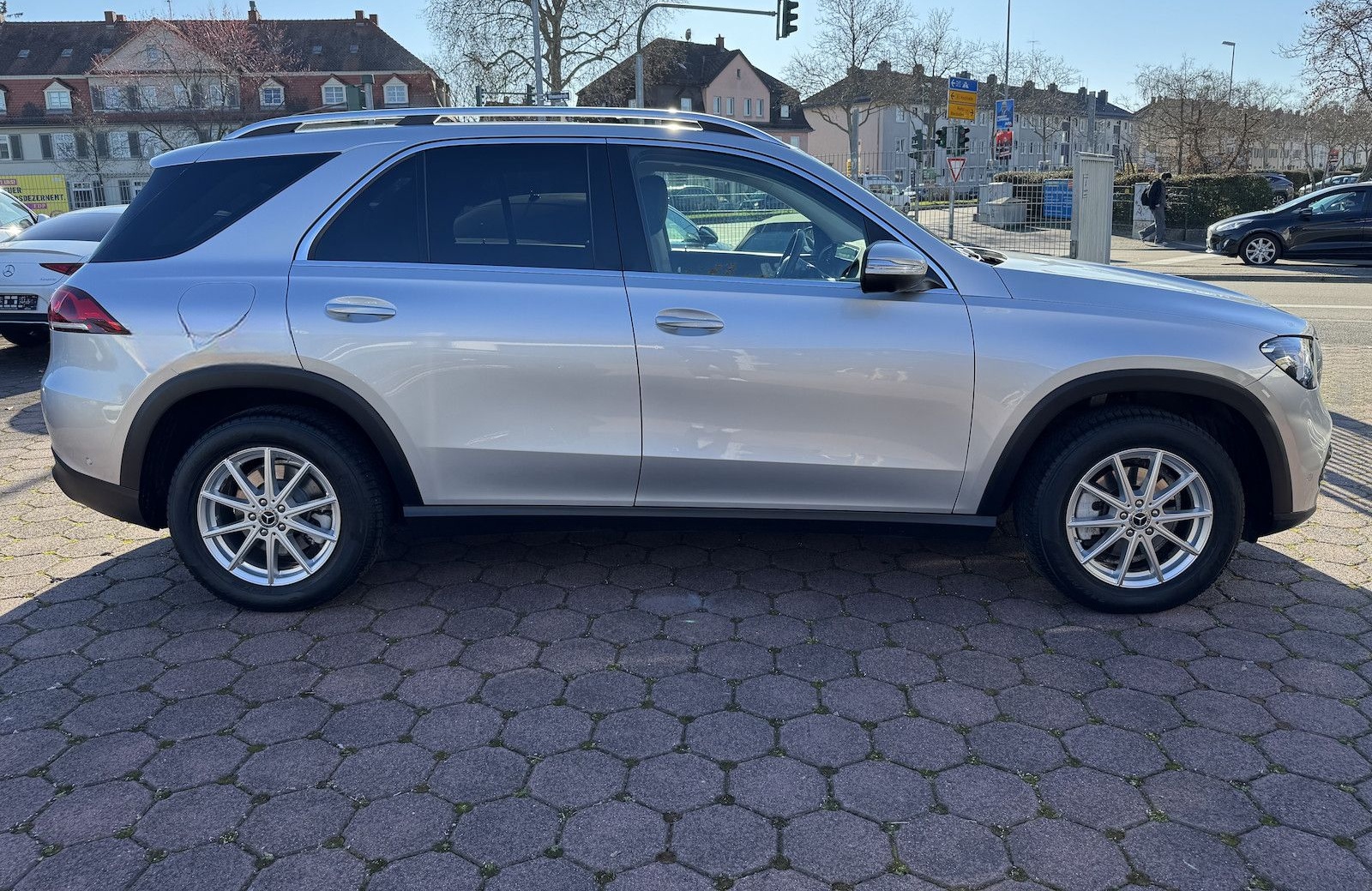 Mercedes-Benz GLE 300 d 4Matic MULTIBEAM MEMORY 360° AMBIENTE foto 4