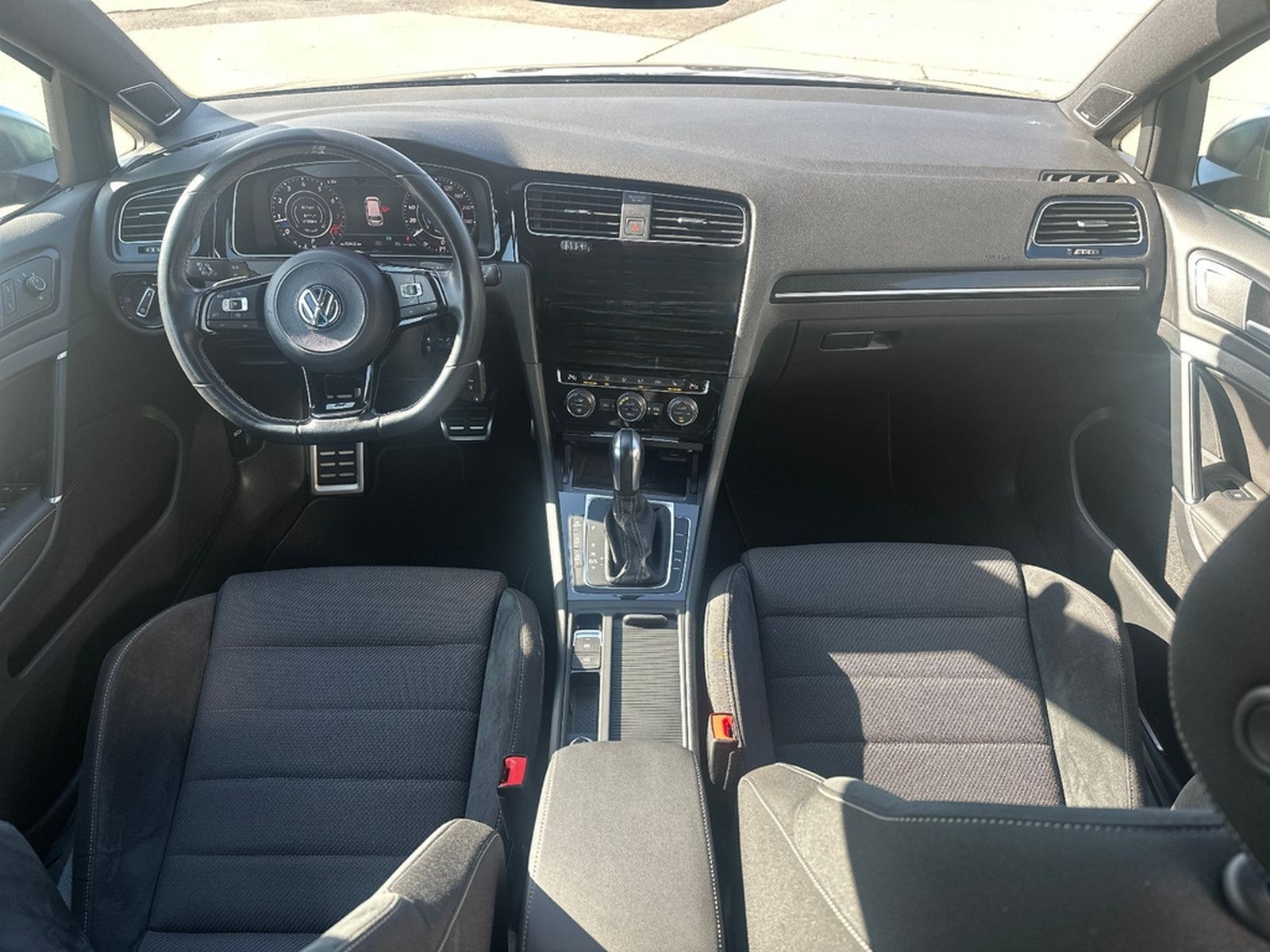 Volkswagen Golf 7 Variant R 4Motion / LED/ DYNAUDIO foto 13