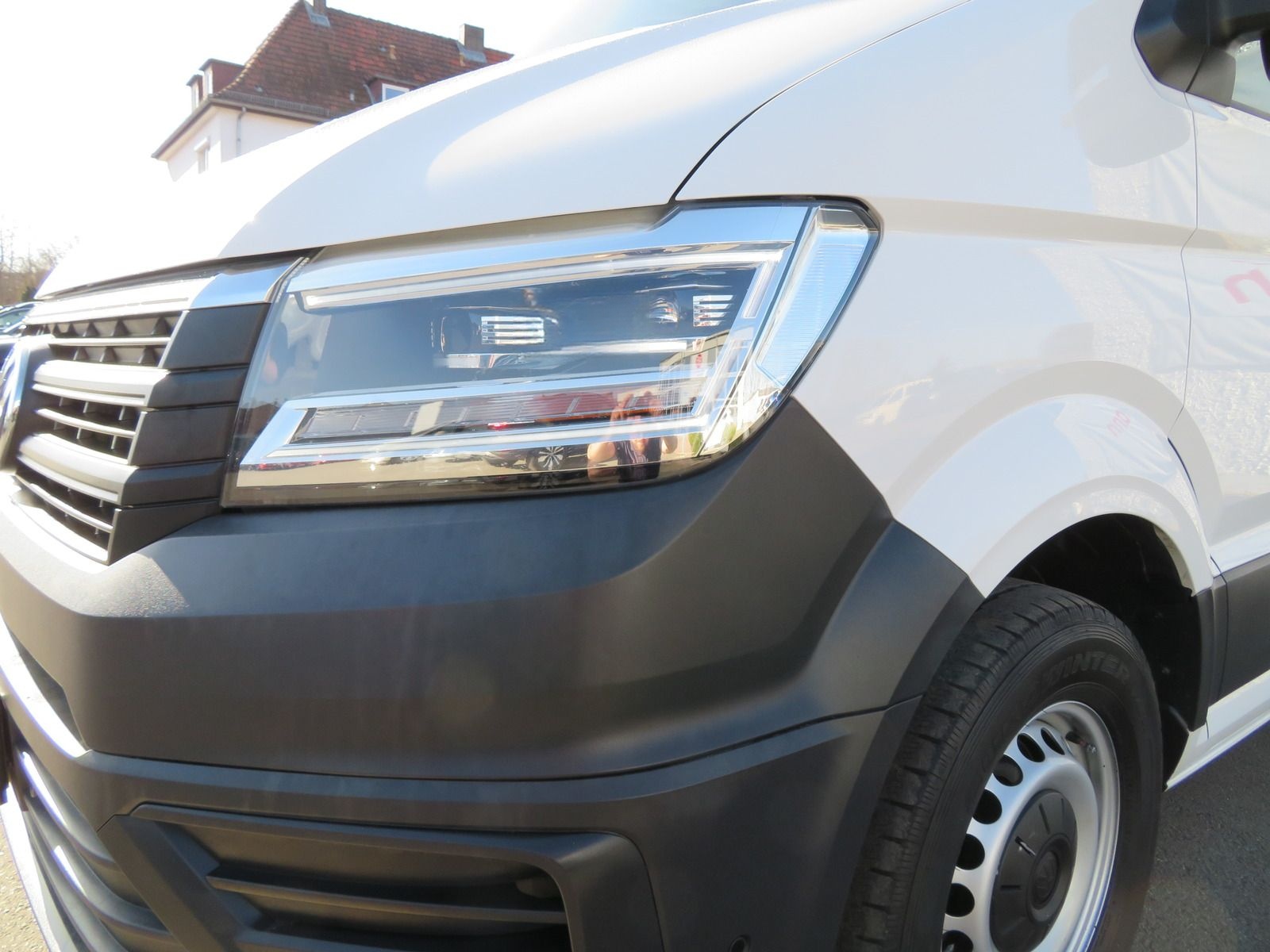 Volkswagen Crafter 35 2.0 TDI Kasten MR HD 4M Ergo Ahk Navi foto 8