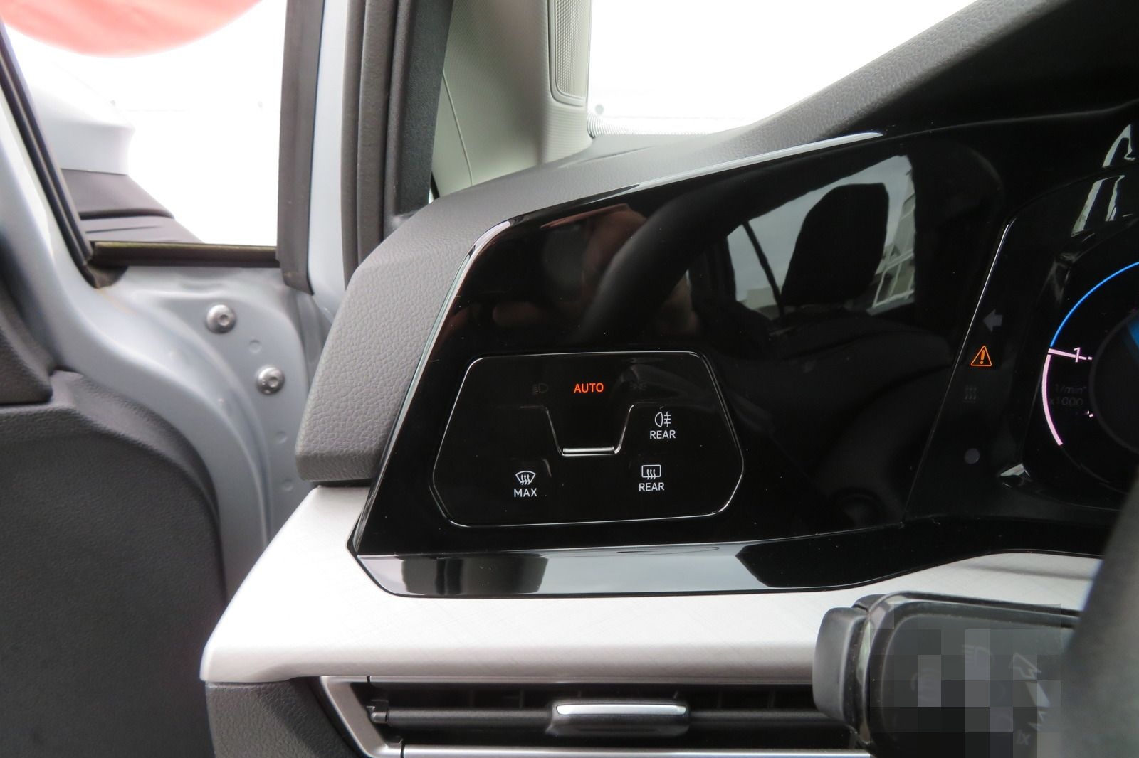 Volkswagen Golf VIII Variant 2.0 TDI Life LED Navi AHK ACC foto 17