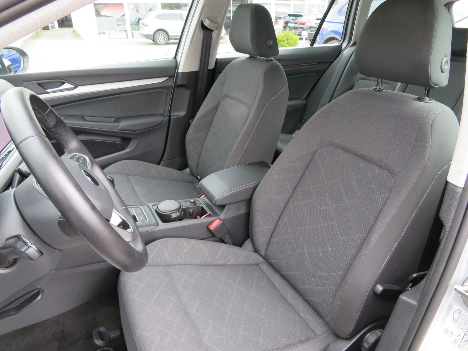 Volkswagen Golf VIII Variant 2.0 TDI Life LED Navi AHK ACC foto 8