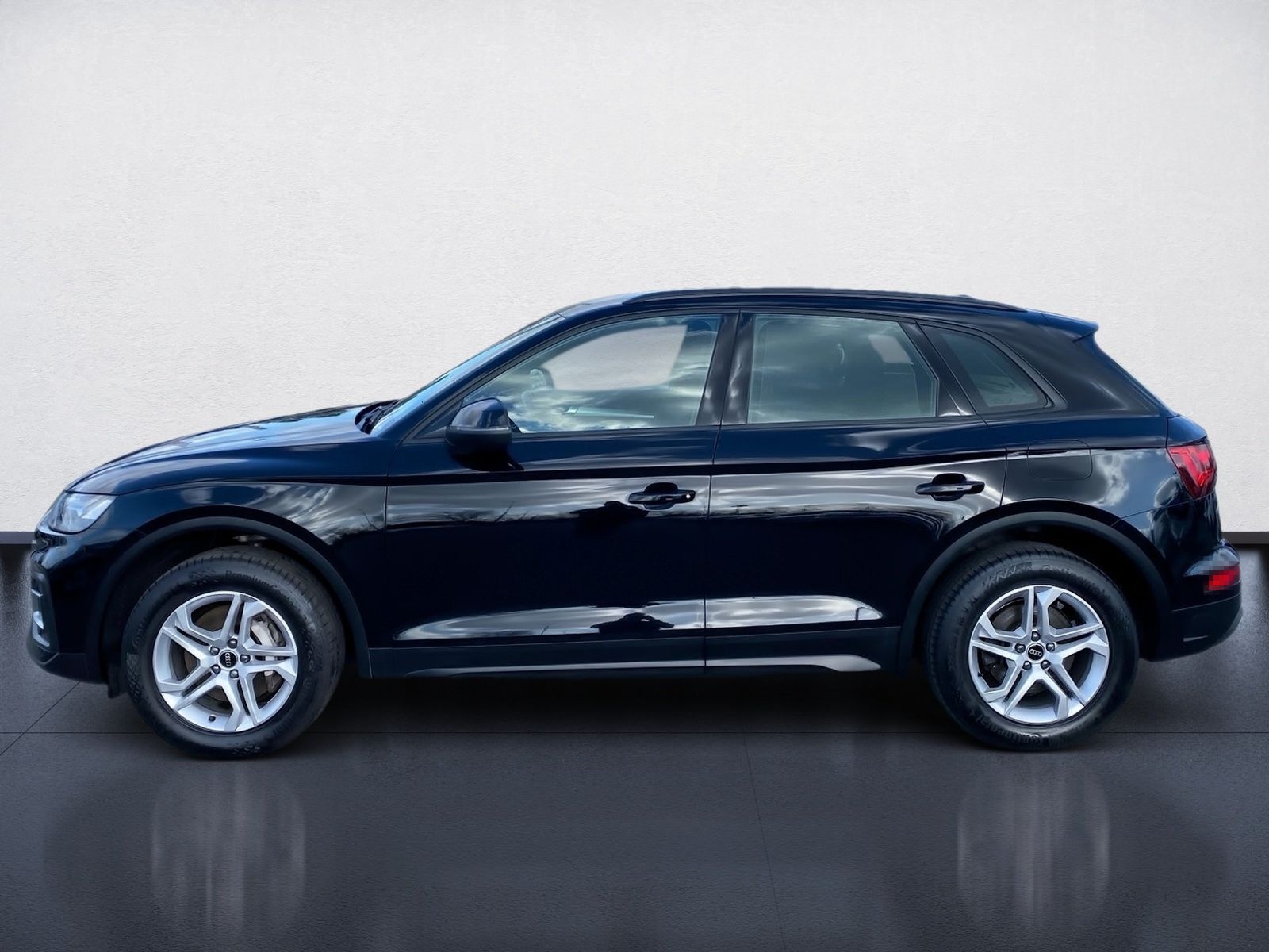 Audi Q5 50 TFSI e quattro S-tronic Matrix Navi ACC AH foto 3