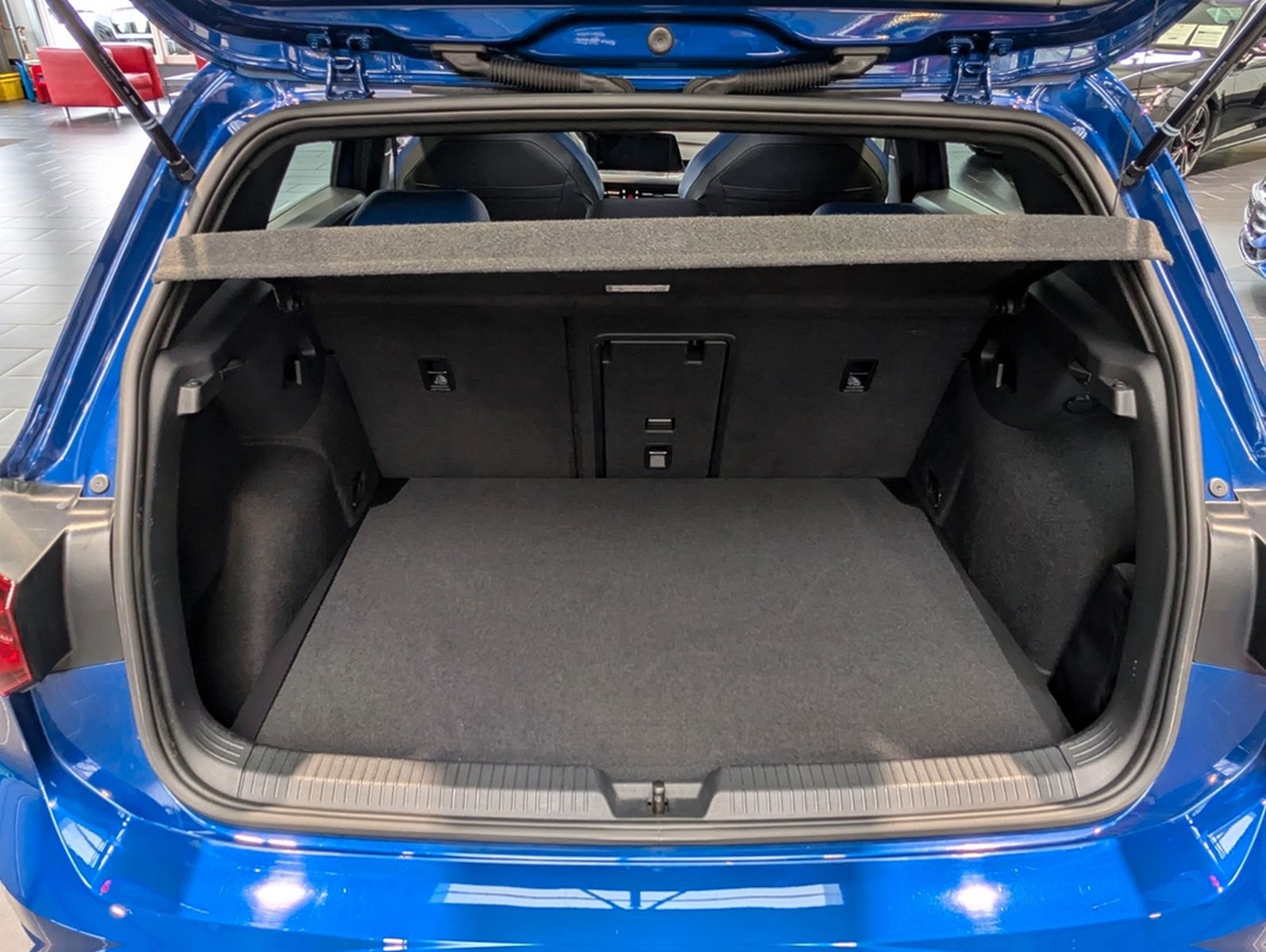 Volkswagen Golf 2.0 TSI OPF 4Motion DSG R foto 12