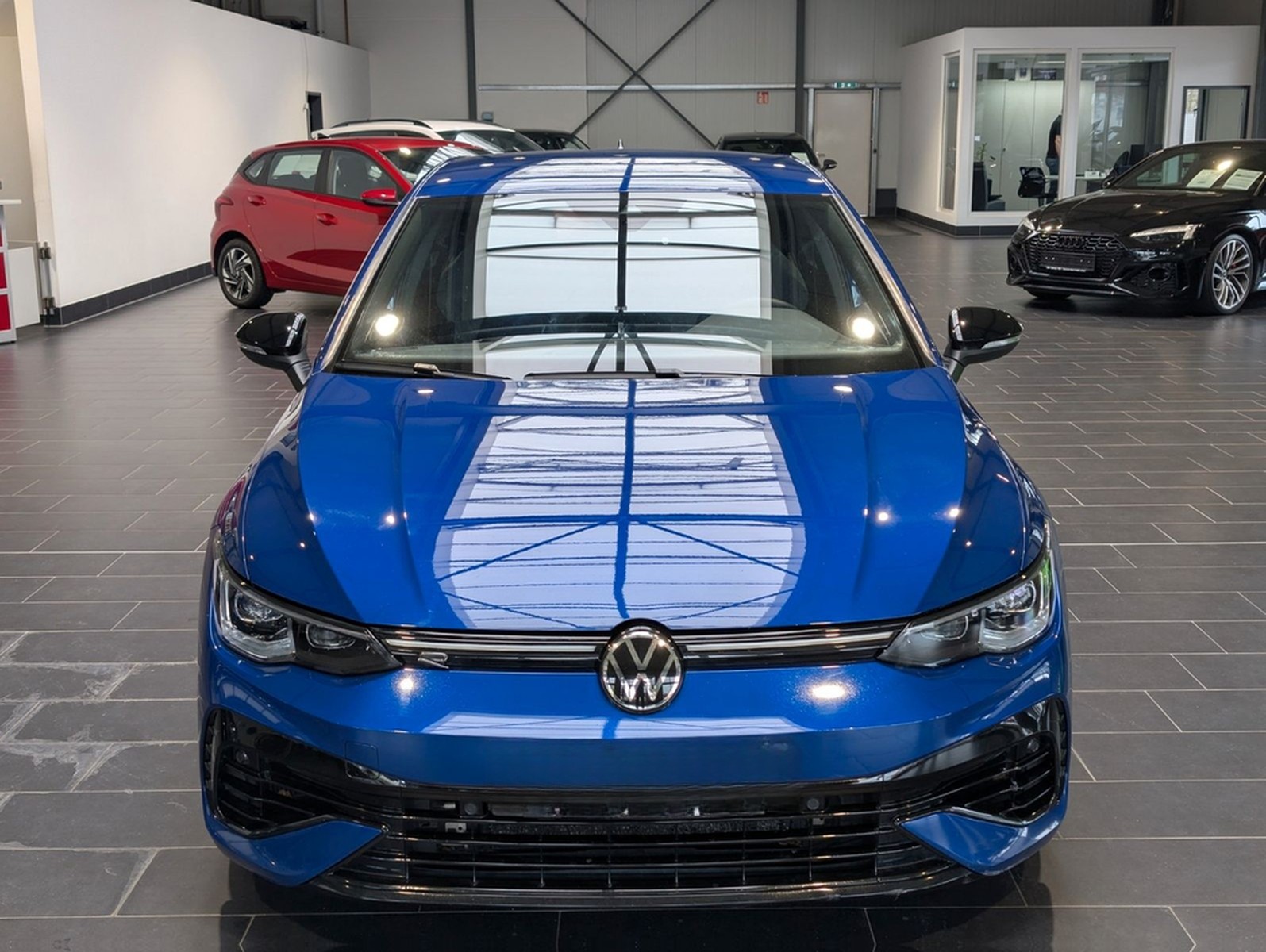 Volkswagen Golf 2.0 TSI OPF 4Motion DSG R foto 3