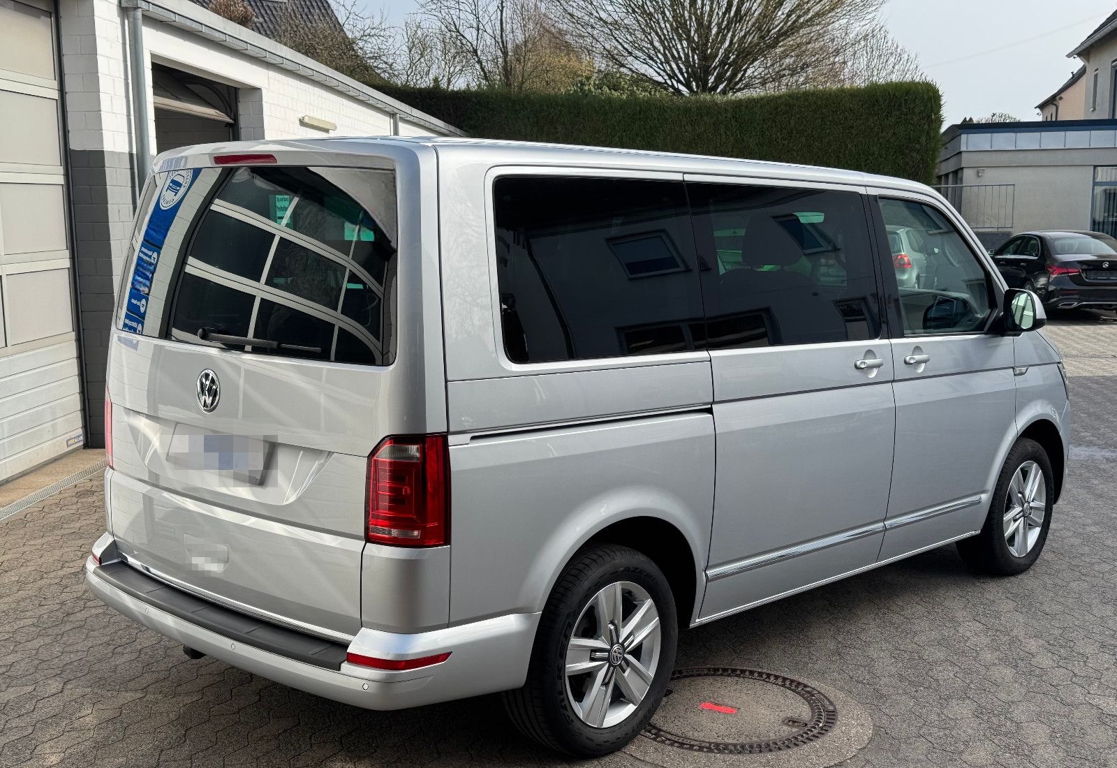 Volkswagen T6 Multivan 2.0 TDI DSG Generation SIX|AHK|Kamer foto 5