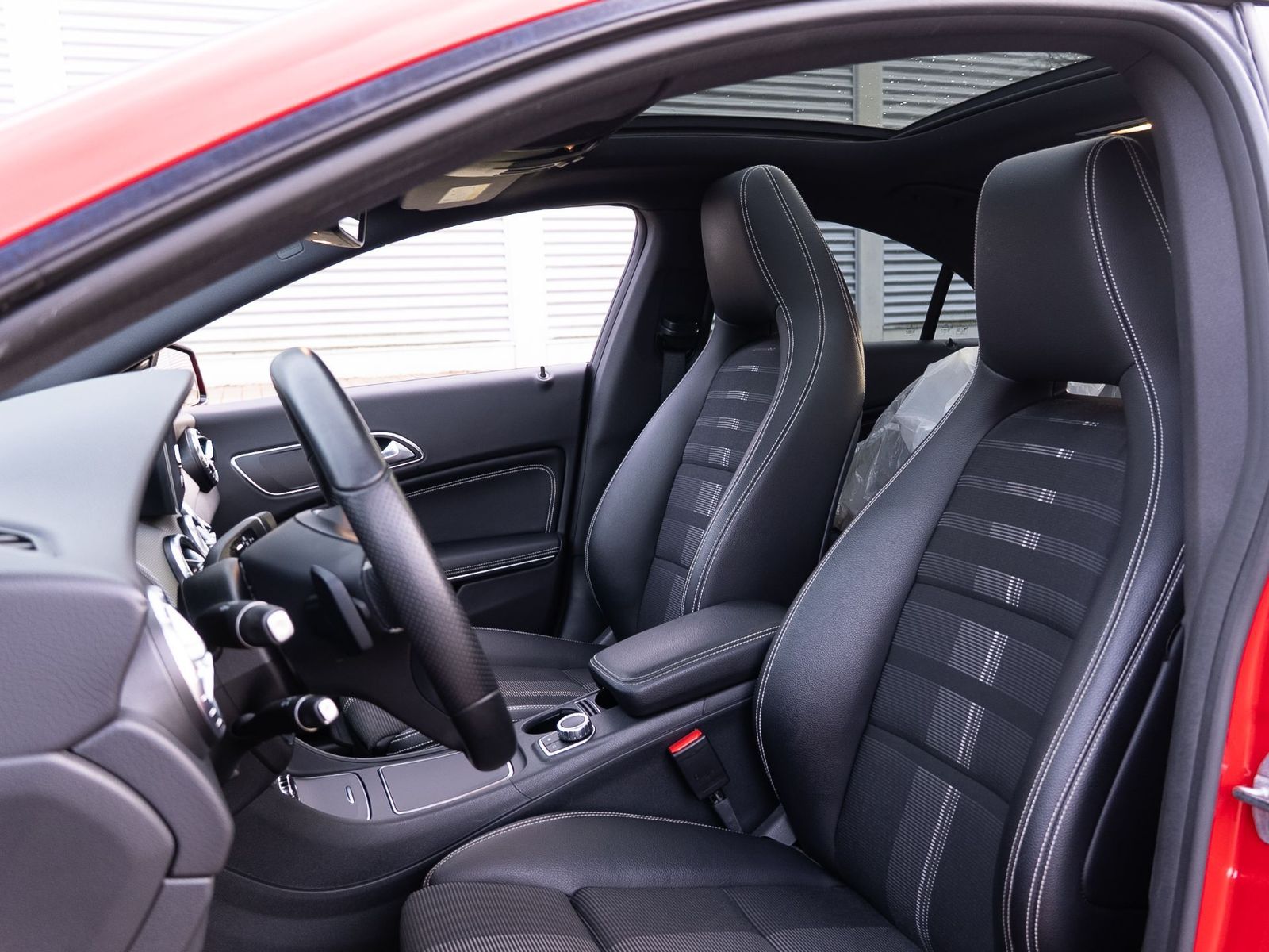 Mercedes-Benz CLA 180 Urban *Garantie*Kamera*SHZ*Tempo. foto 10