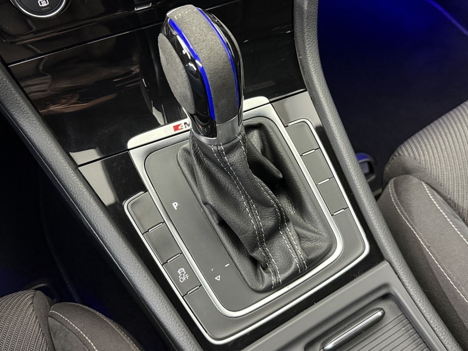 Volkswagen Golf R|4Motion|Active-Info|Akra|DYNAUDIO|DCC| foto 20