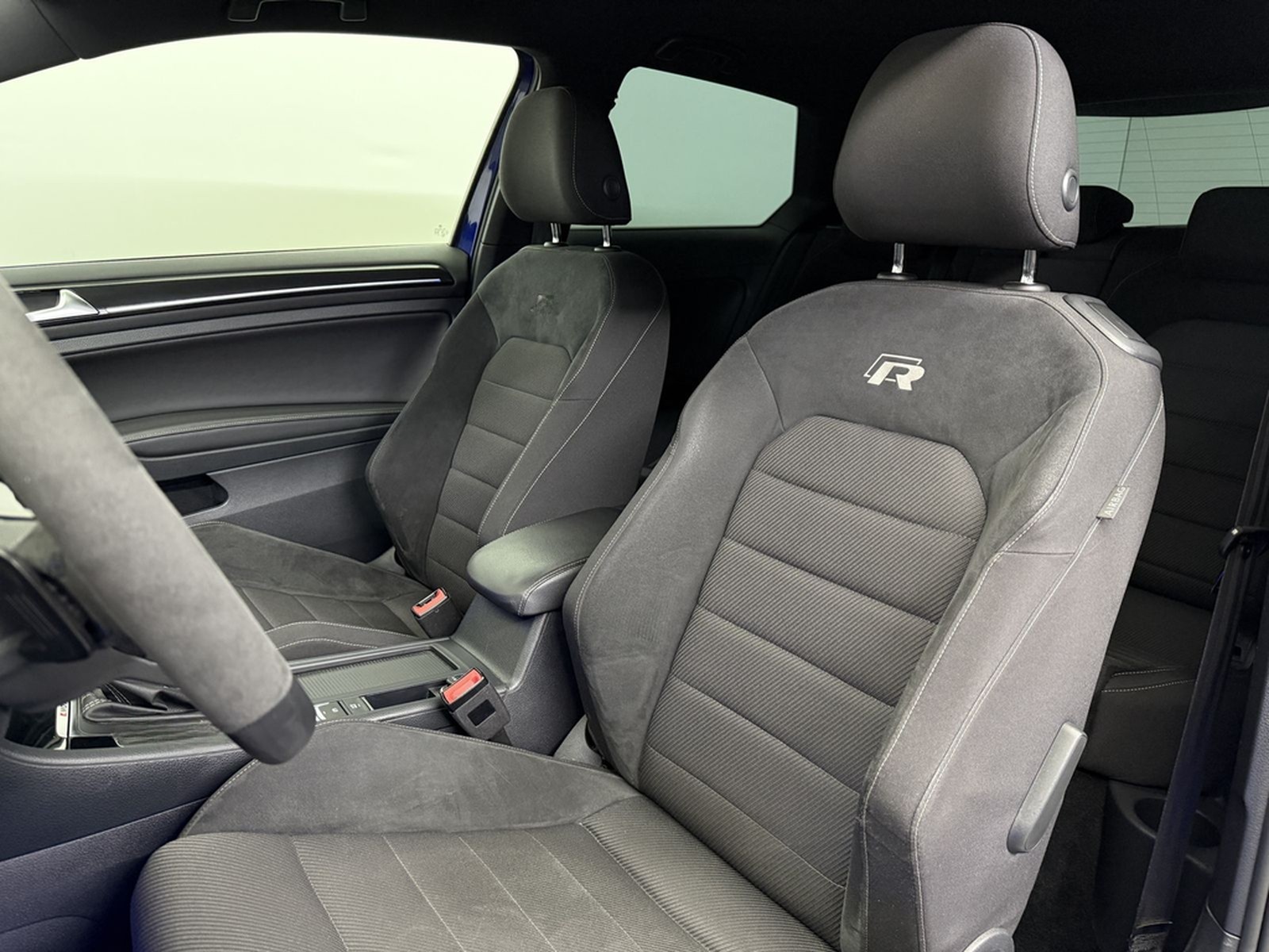 Volkswagen Golf R|4Motion|Active-Info|Akra|DYNAUDIO|DCC| foto 7