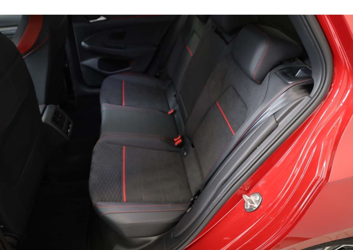 Volkswagen Golf GTI 2.0 TSI DSG Head-up/Pano/LED/RFK/DAB/SH foto 15