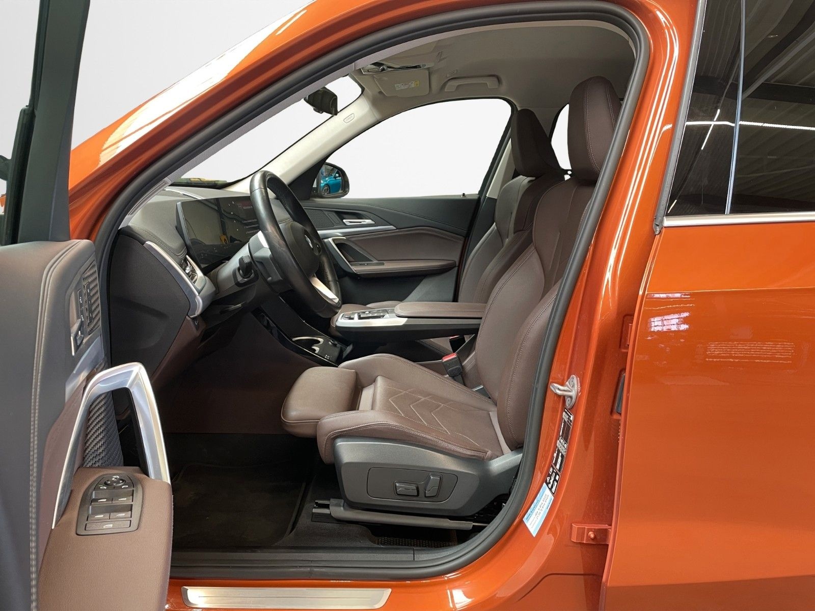 BMW X1 23 d xDrive xLine ACC AHK RFK SHZ LRHZ AD LED foto 8