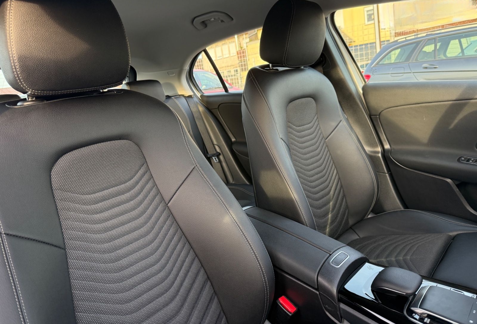 Mercedes-Benz A 180 * AUTOMATIK * NAVI * KAMERA* SPUR * TW*LED foto 14