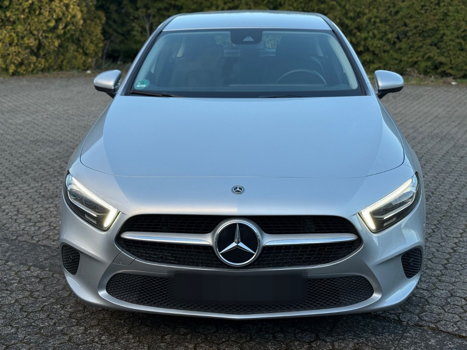 Mercedes-Benz A 180 * AUTOMATIK * NAVI * KAMERA* SPUR * TW*LED foto 5