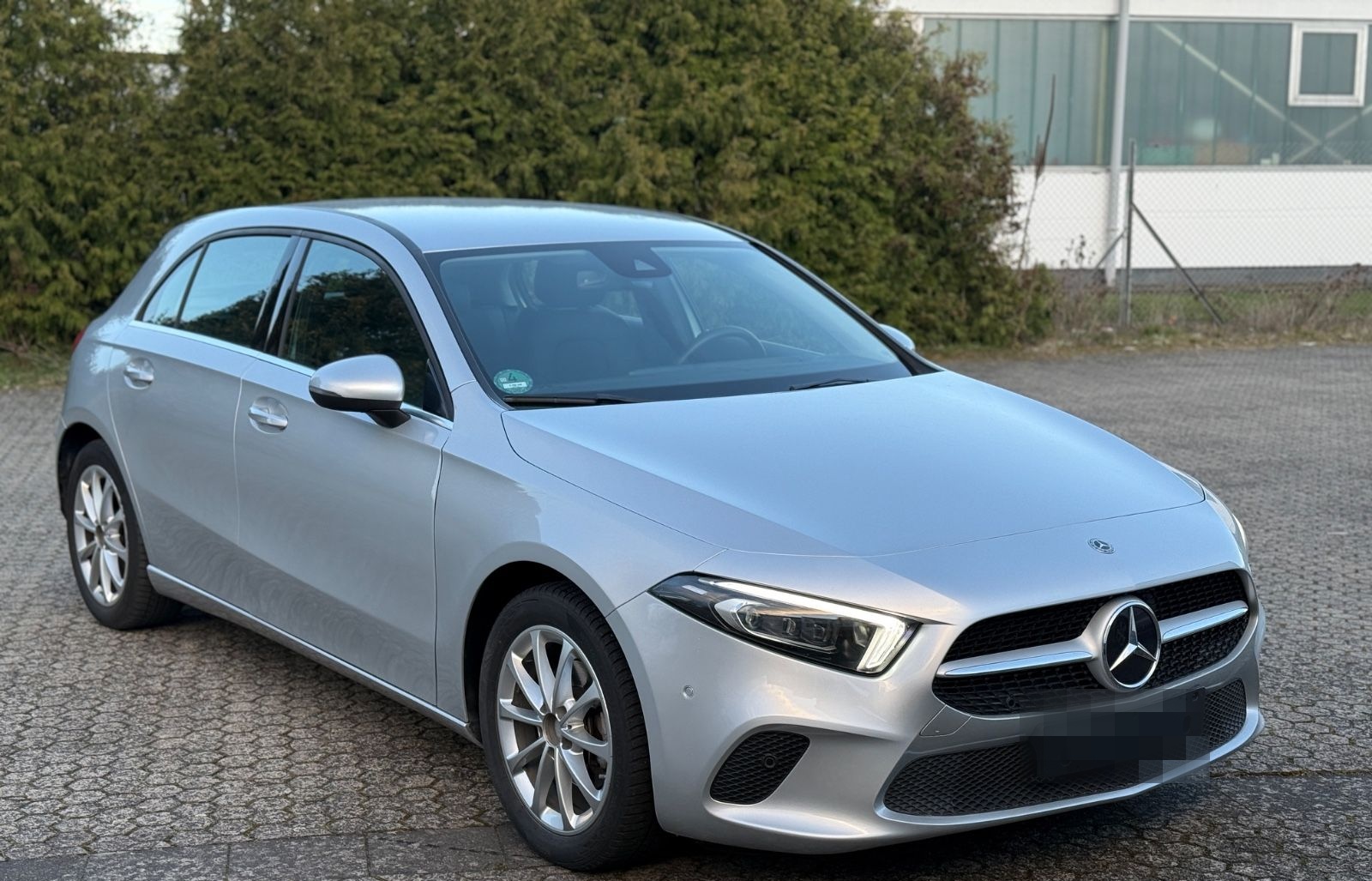Mercedes-Benz A 180 * AUTOMATIK * NAVI * KAMERA* SPUR * TW*LED foto 7