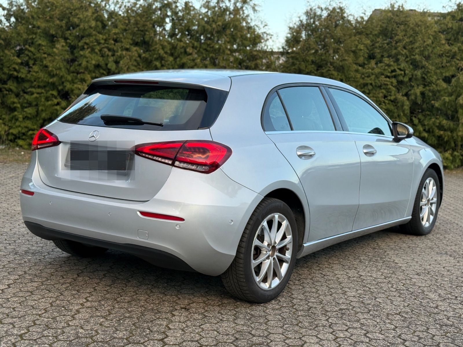 Mercedes-Benz A 180 * AUTOMATIK * NAVI * KAMERA* SPUR * TW*LED foto 8