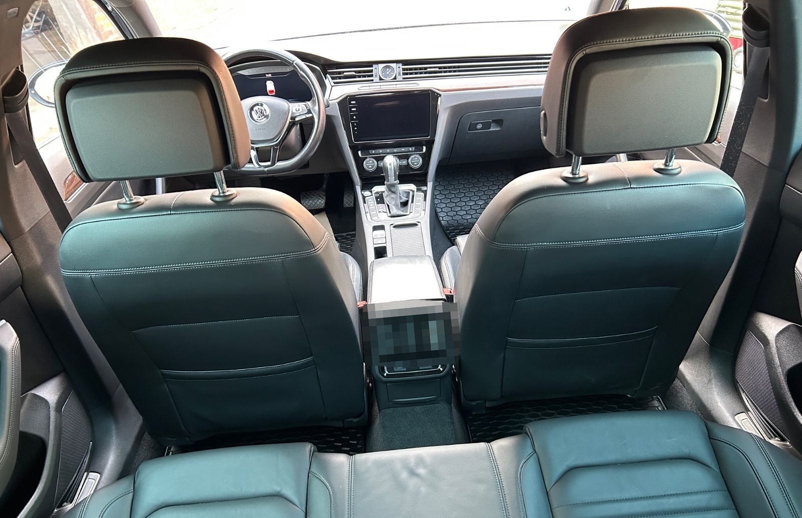 Volkswagen Passat 2.0 TDI SCR 140kW DSG 4M Highl. Varia... foto 12