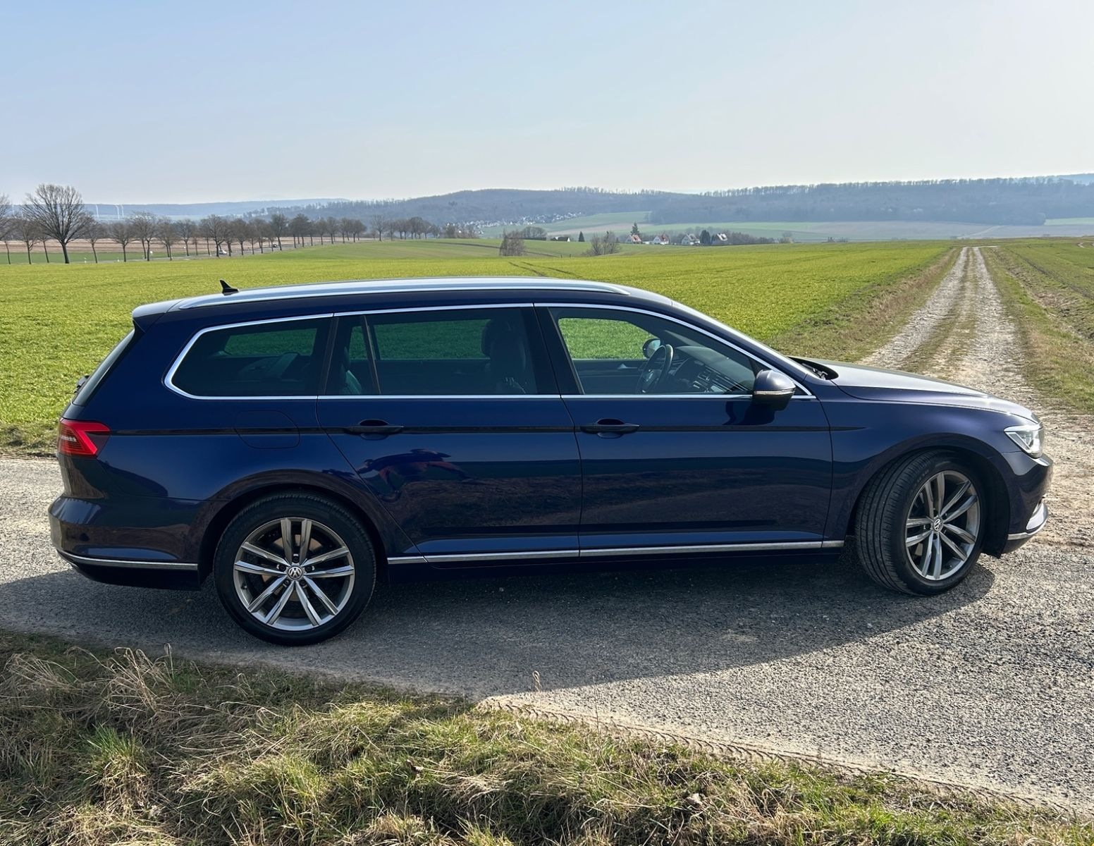 Volkswagen Passat 2.0 TDI SCR 140kW DSG 4M Highl. Varia... foto 6