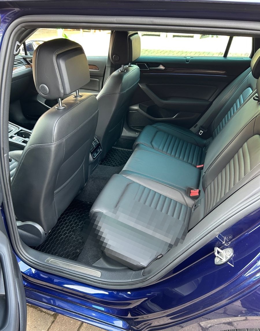 Volkswagen Passat 2.0 TDI SCR 140kW DSG 4M Highl. Varia... foto 9
