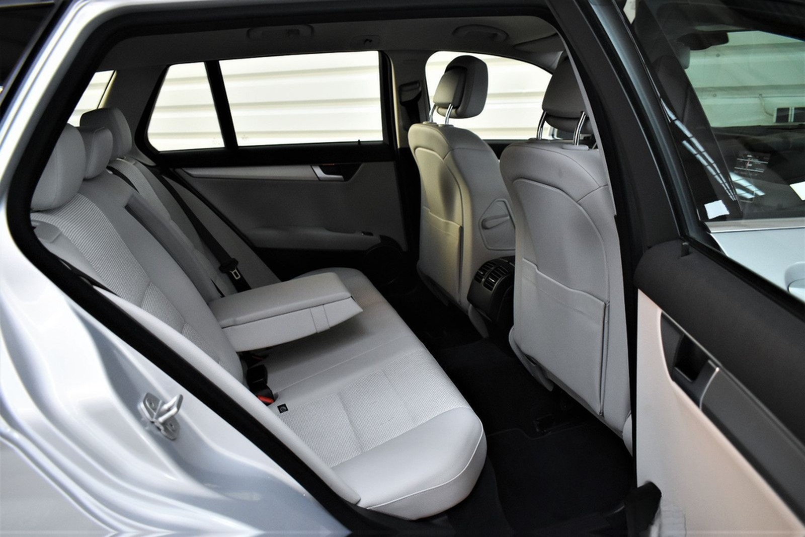 Mercedes-Benz C 200 T CGI Avantgarde+SHZ+PDC+Navi foto 12