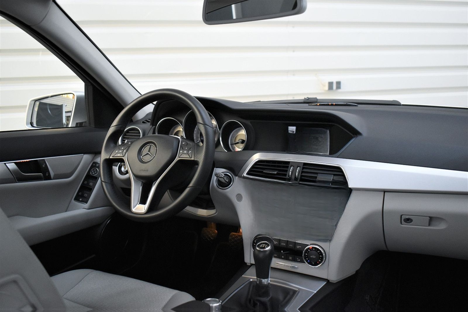 Mercedes-Benz C 200 T CGI Avantgarde+SHZ+PDC+Navi foto 14