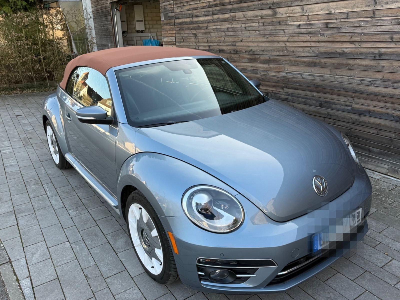 Volkswagen Beetle 2,0 TSI DSG Final Edition   foto 2