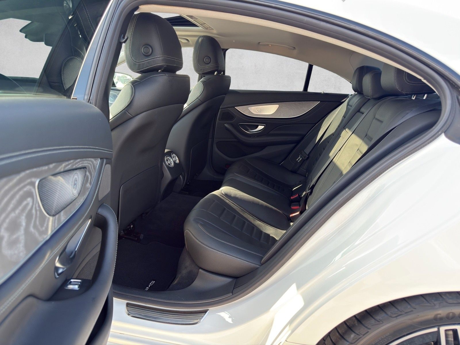Mercedes-Benz CLS 450 4Matic AMG Line|360°Cam|Burmester|Memory foto 13
