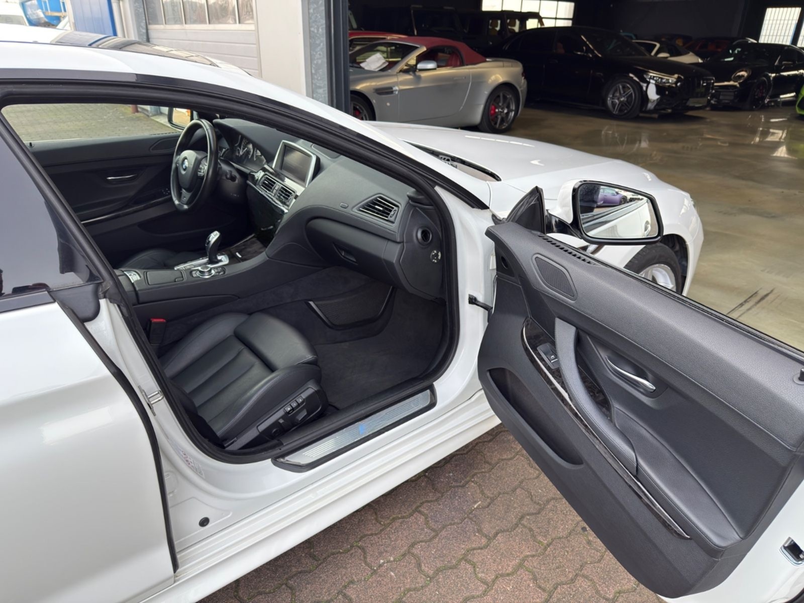 BMW 650i Gran Coupe M SPORTPAKET/M 19"/GLASDACH/LED foto 11