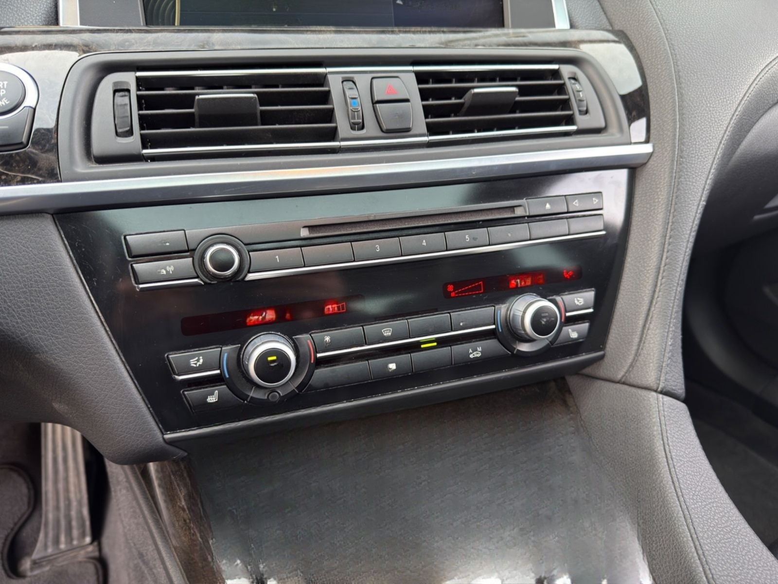BMW 650i Gran Coupe M SPORTPAKET/M 19"/GLASDACH/LED foto 18