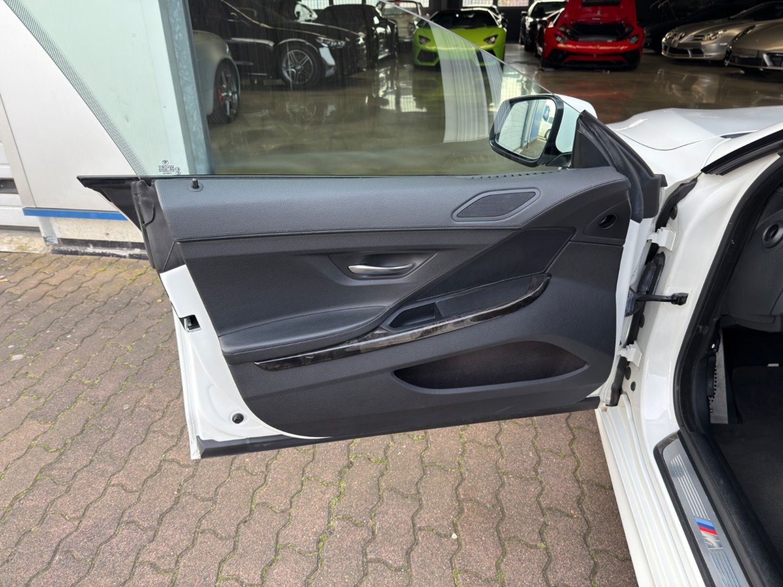BMW 650i Gran Coupe M SPORTPAKET/M 19"/GLASDACH/LED foto 21