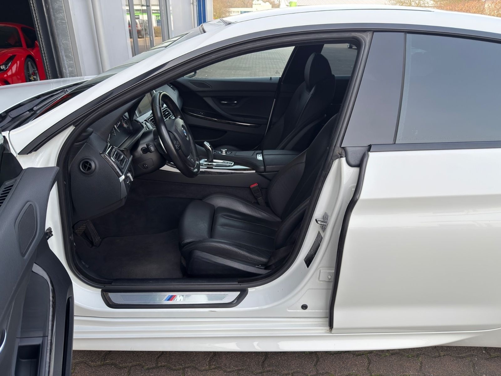 BMW 650i Gran Coupe M SPORTPAKET/M 19"/GLASDACH/LED foto 24