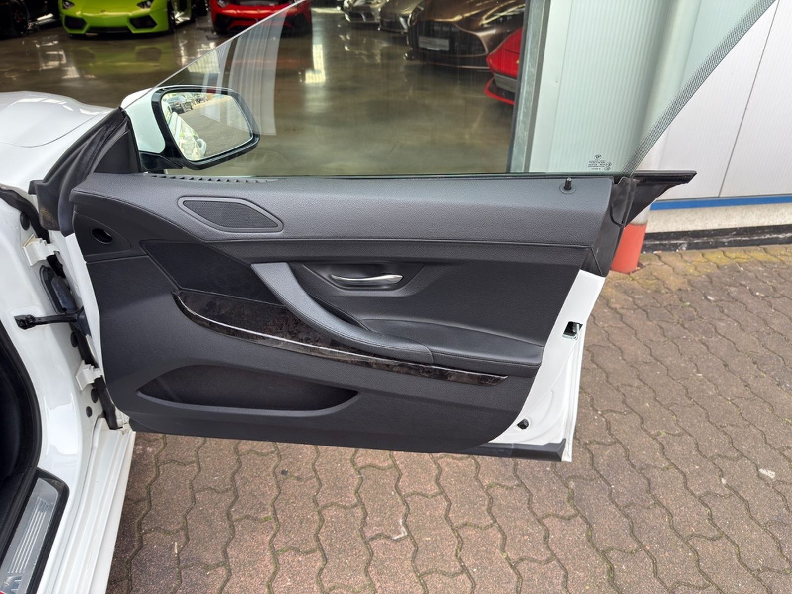 BMW 650i Gran Coupe M SPORTPAKET/M 19"/GLASDACH/LED foto 26