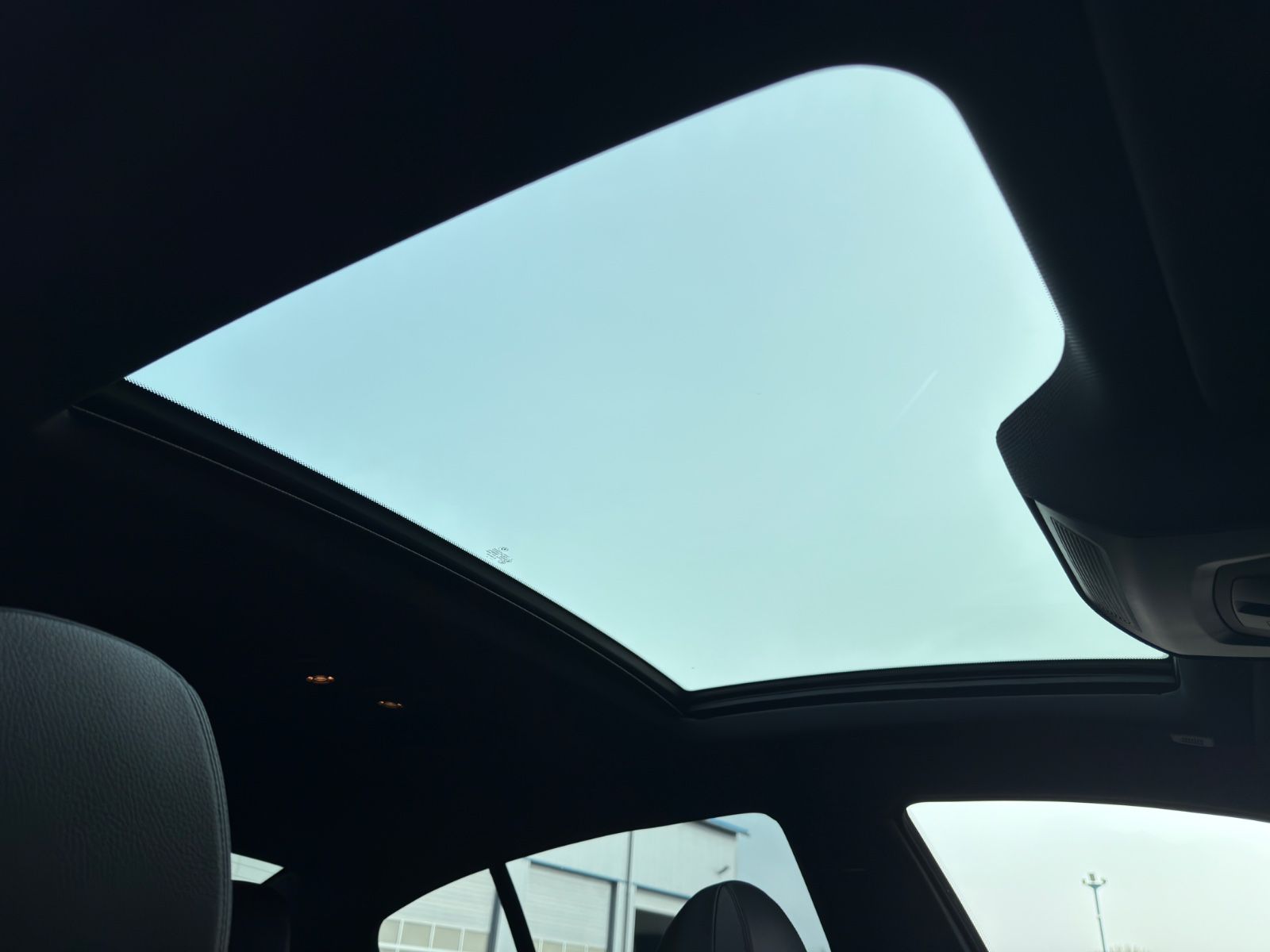 BMW 650i Gran Coupe M SPORTPAKET/M 19"/GLASDACH/LED foto 29