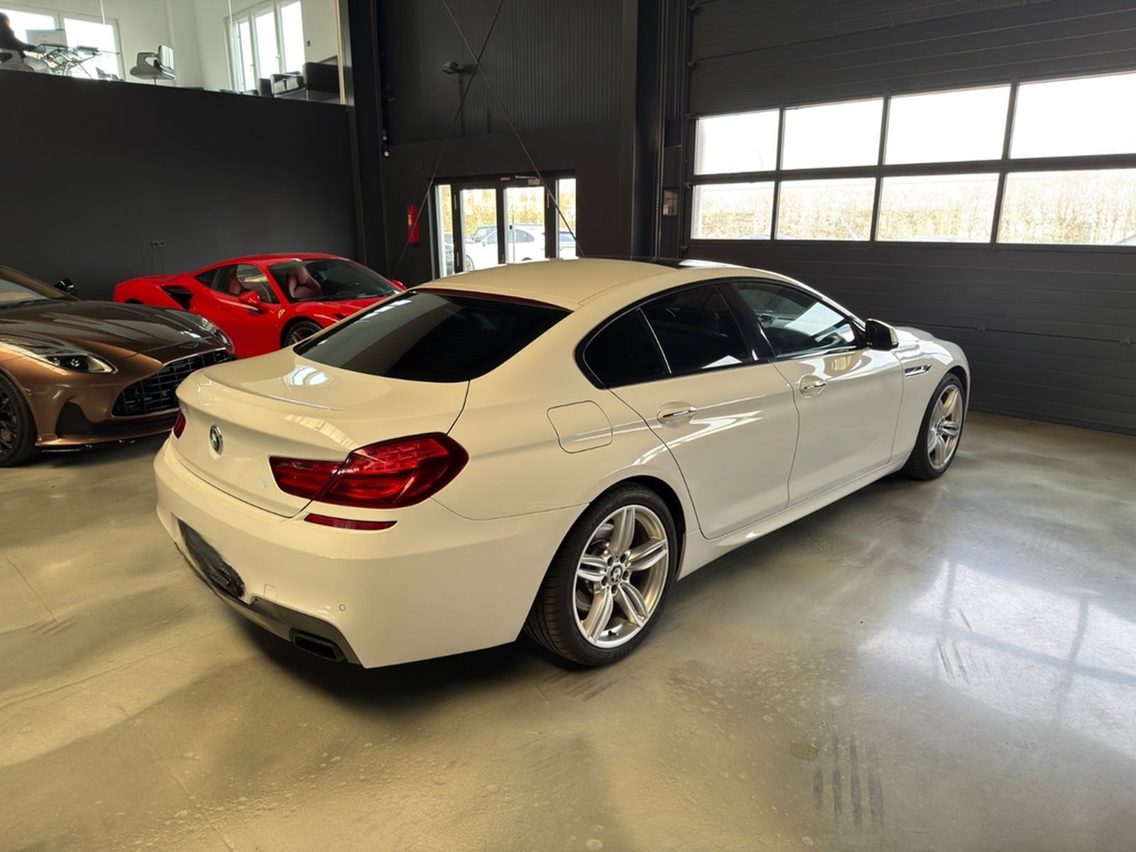 BMW 650i Gran Coupe M SPORTPAKET/M 19"/GLASDACH/LED foto 4