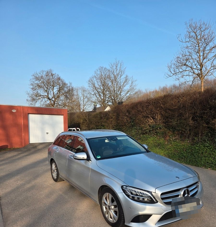 Mercedes-Benz C 220 d T Autom. - foto 6
