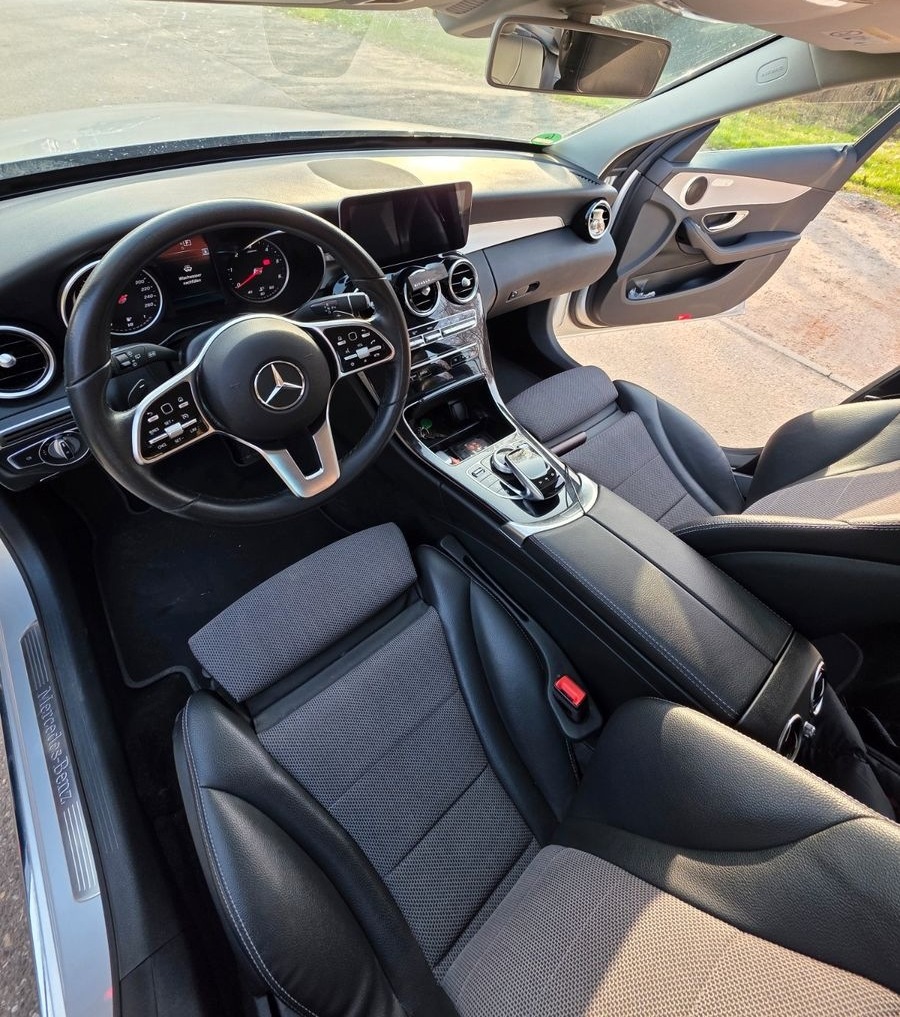 Mercedes-Benz C 220 d T Autom. - foto 8