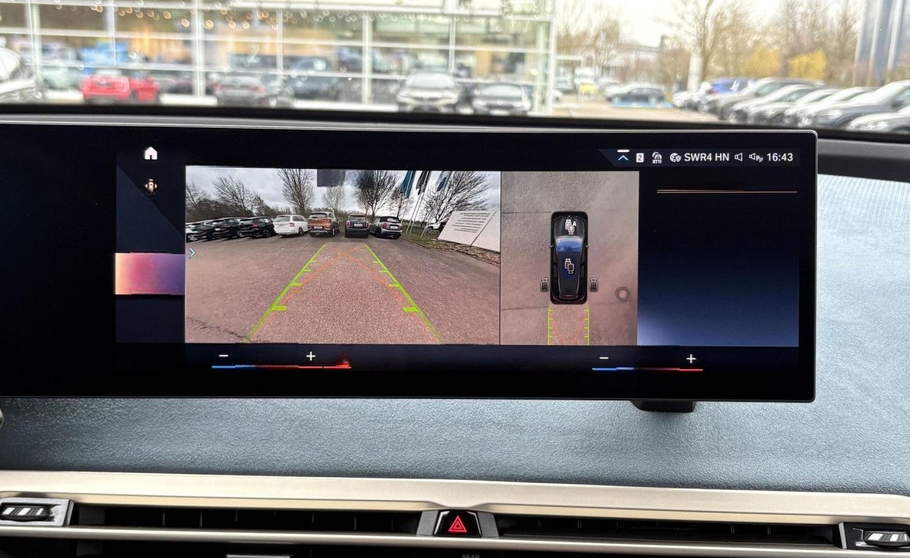 BMW iX x40 Sky HUD ACC SurView Laser Massage AHK 22" foto 11