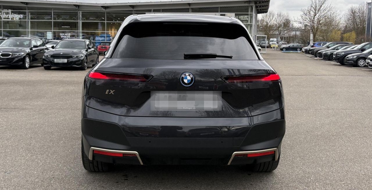 BMW iX x40 Sky HUD ACC SurView Laser Massage AHK 22" foto 6