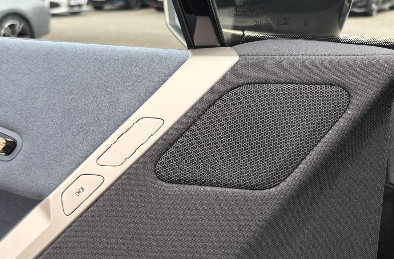 BMW iX x40 Sky HUD ACC SurView Laser Massage AHK 22" foto 10