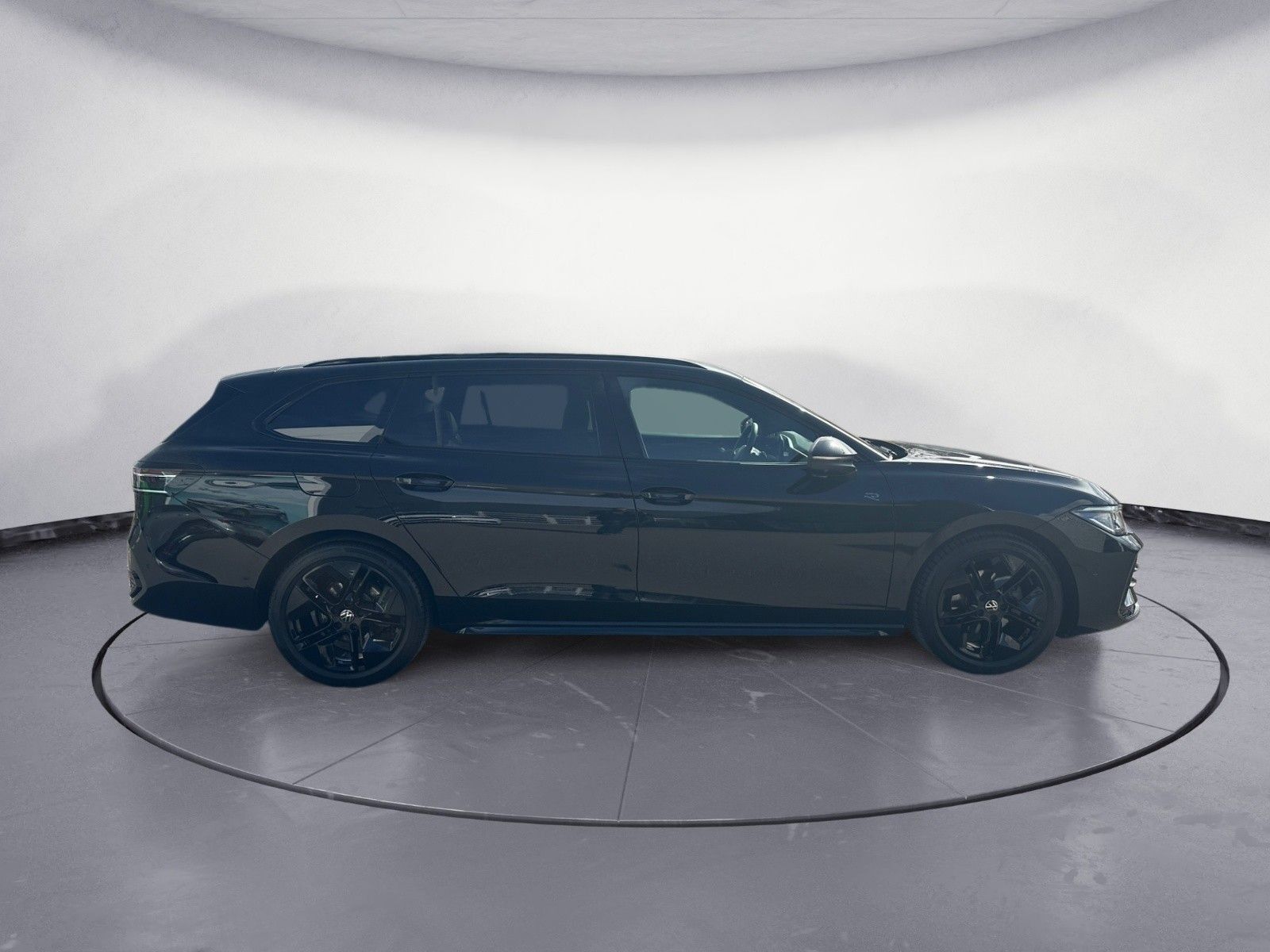 Volkswagen Passat Variant 2.0 TDI DSG R-Line AHK AreaView foto 6