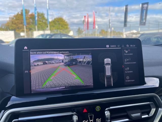 BMW iX3 Sportpaket AD AHK-klappbar Navi Digitales Co foto 14