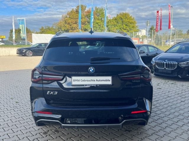 BMW iX3 Sportpaket AD AHK-klappbar Navi Digitales Co foto 7
