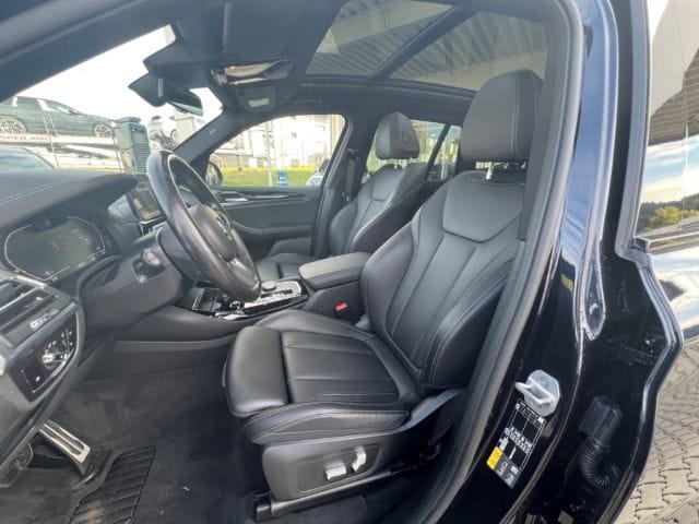 BMW iX3 Sportpaket AD AHK-klappbar Navi Digitales Co foto 9